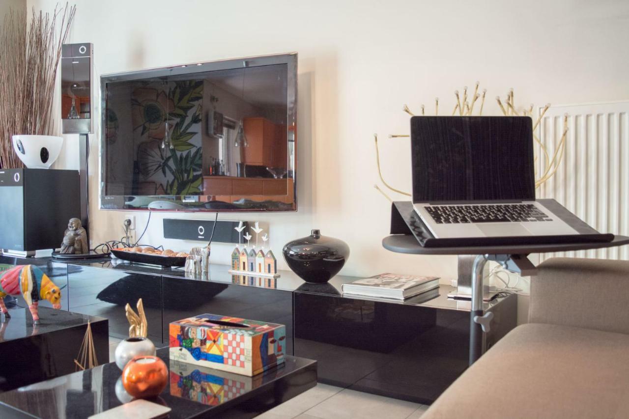 Designer'S Apartment Close To City Center Athens Exterior photo